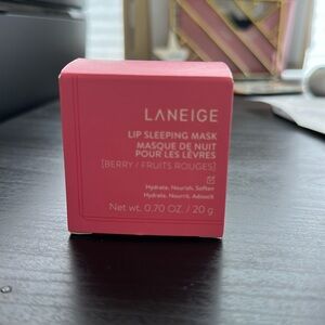 Laniege Lip Sleeping Mask Berry NEW IN BOX

Size .70 oz full size
New in box